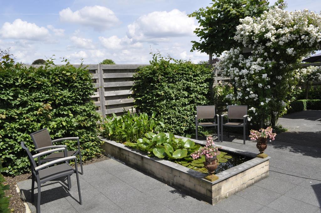 B&B De Edelsteen ซูเทนดาล ภายนอก รูปภาพ