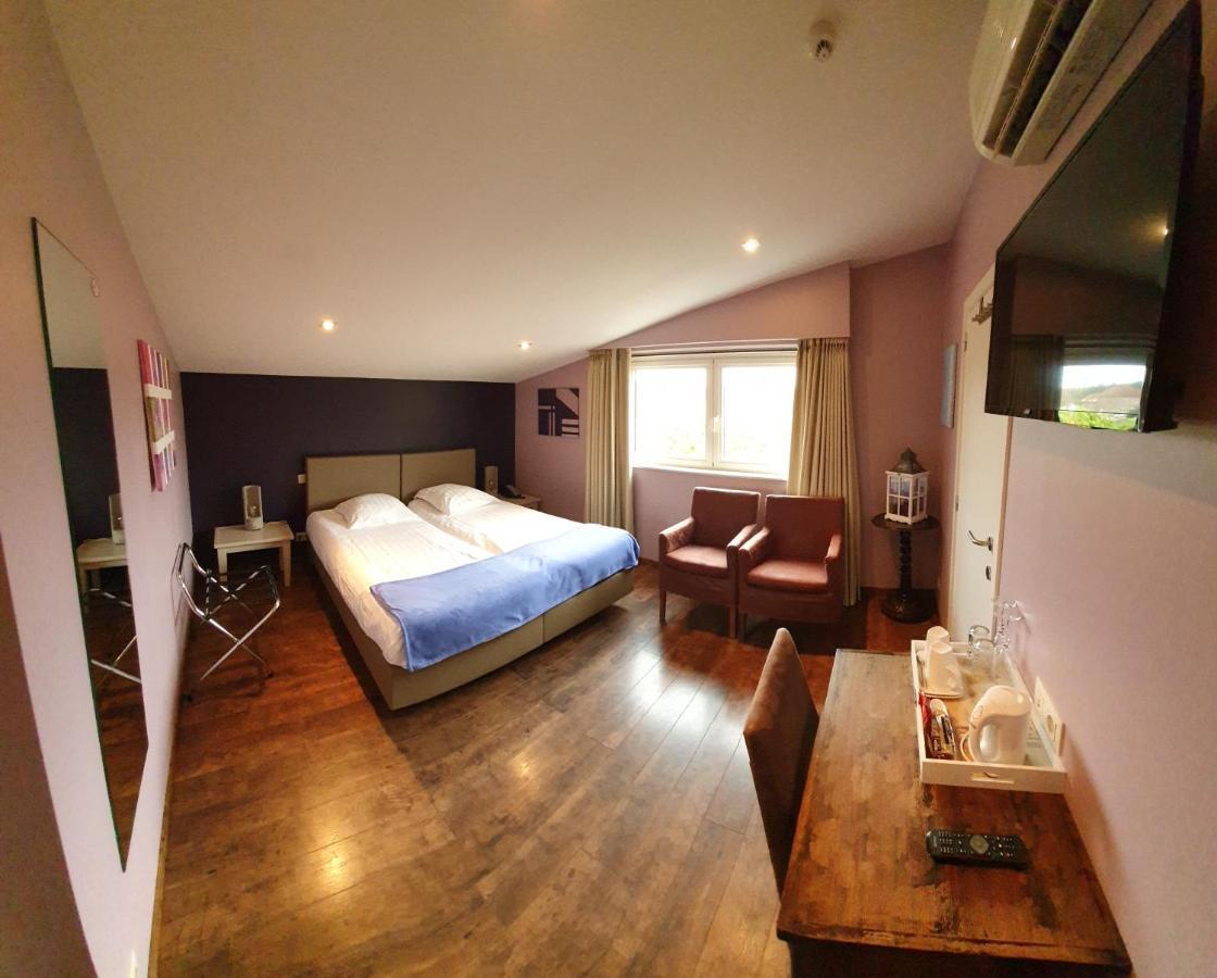 B&B De Edelsteen ซูเทนดาล ภายนอก รูปภาพ